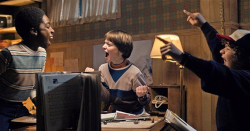 Stranger Things (stagione 1, una scena)